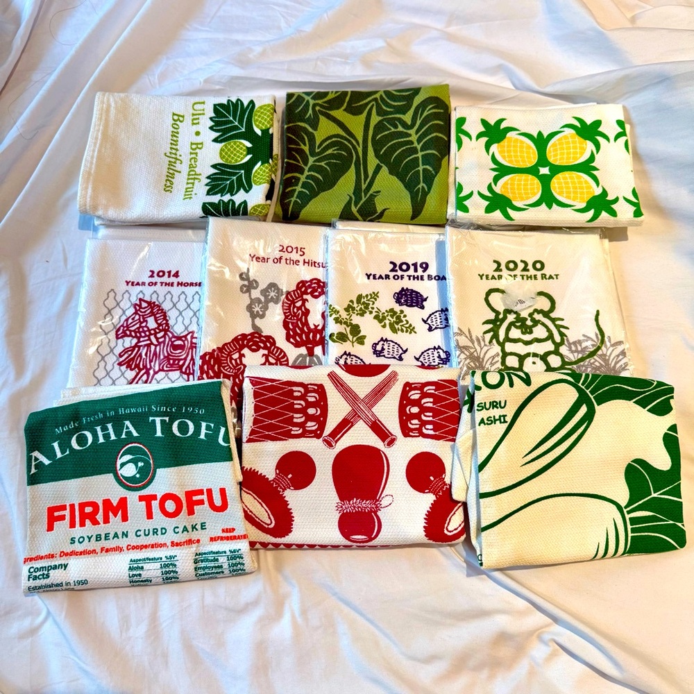 🏝️lot 2 Hawaiian tea dish towels Asian white green gray red daikon horse ram NWT